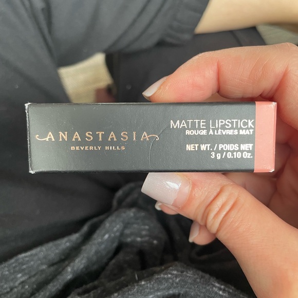 Anastasia Beverly Hills matte satin lipstick - hushed pink - Picture 1 of 4